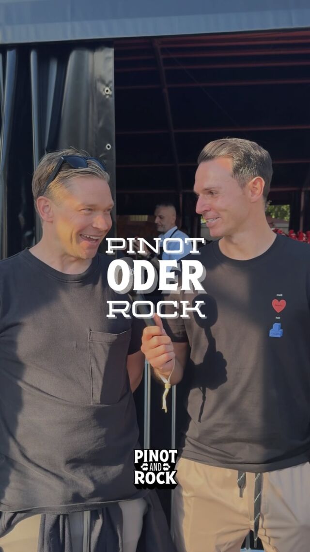 PINOT oder ROCK? 🍷🎸

Wie werden sich SC-Freiburg Spieler Nicolas Höfler und Spielerberater Dirk Pietroschinsky entscheiden und was war ihr Highlight auf dem Pinot and Rock Festival? 🙌🏼

#pinotandrock #musikfestival #genussfestival #breisach