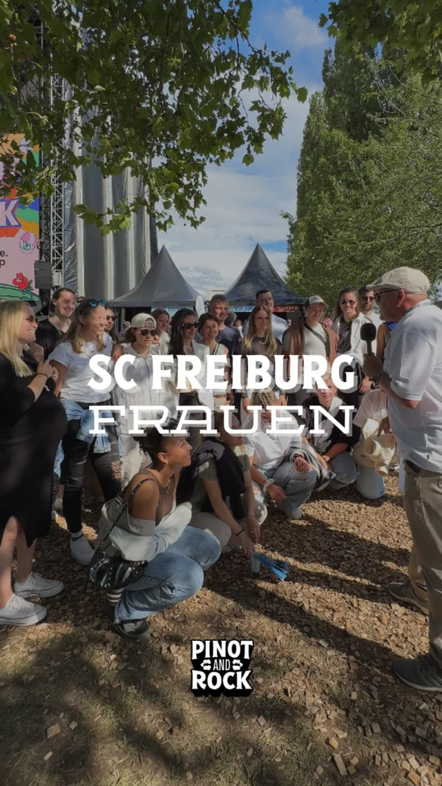 SC FREIBURG! 🔴⚪

Wir freuen uns sehr darüber, die @sc_freiburg_frauen auf unserem Festival begrüßen zu dürfen.
Schön, dass ihr da wart und wir wünschen viel Erfolg beim Start in die Saison! 🙌🏼

Ihr rockt das! 🔥

#pinotandrock #musikfestival #genussfestival #breisach