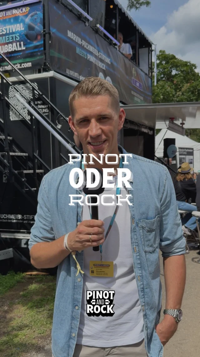 PINOT oder ROCK? 🍷🎸

… mit dem Fußballgott Freiburgs persönlich: NILS PETERSEN ⚽

Schön, dass du da warst @nils_petersen18 ! 🙌🏼

#pinotandrock #musikfestival #genussfestival #breisach