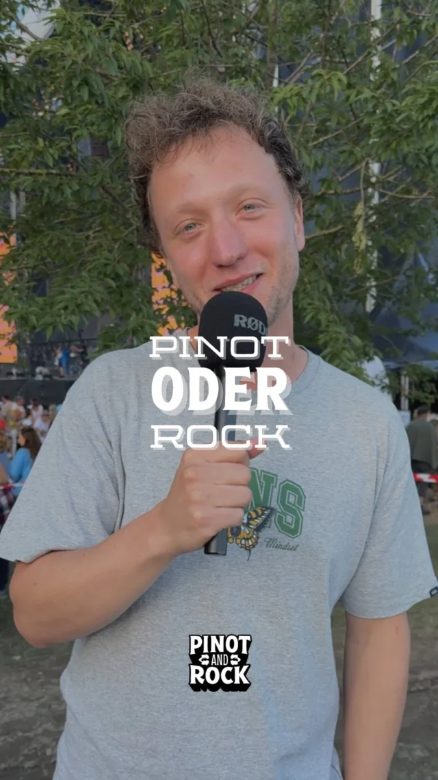 PINOT oder ROCK? 🍷🎸

Auch der deutsche Popsänger JORIS wurde vor die große Frage „Pinot oder Rock?“ gestellt. Wie er sich entschieden hat und ob er seinem Song „Herz über Kopf“ noch zustimmt, könnt ihr in dem Video herausfinden 🫀🧠

Was ist euer Lieblingslied von @jorismusik ? 🎶

#pinotandrock #musikfestival #genussfestival #breisach #joris